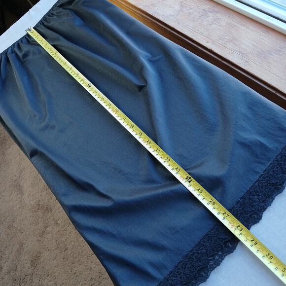 Vintage Nylon Skirt Half Slip with Lace Hem 26W / 28W ZELIG STRAUSS CO black - Picture 10 of 10